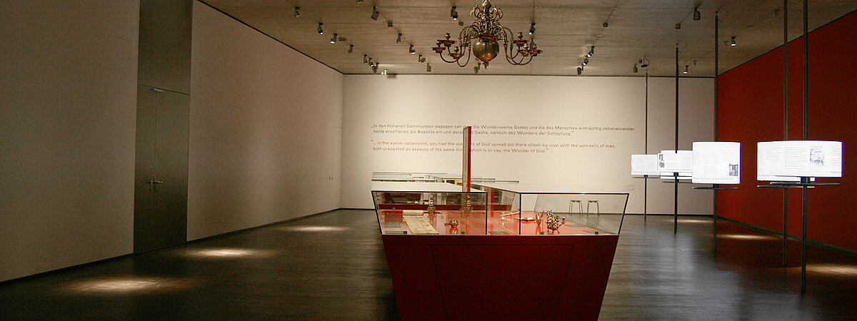 Installation View „Collecting Images [01] – The Jewish World and the Wittelsbach Dynasty“ © Franz Kimmel