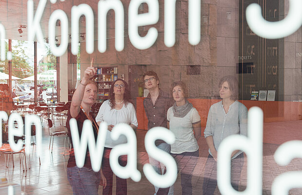 Rundgang „Unser Haus“, Foto: Daniel Schvarcz 