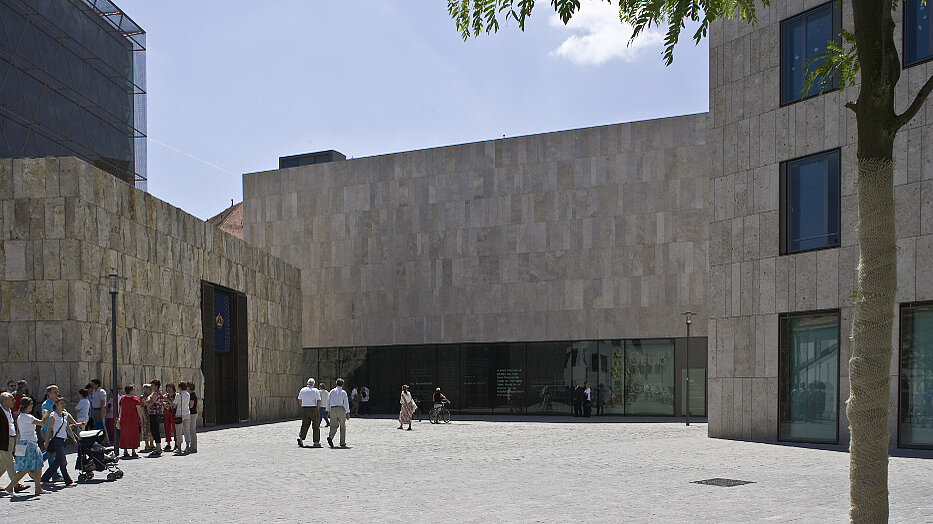 Synagoge, Museum und Gemeindezentrum