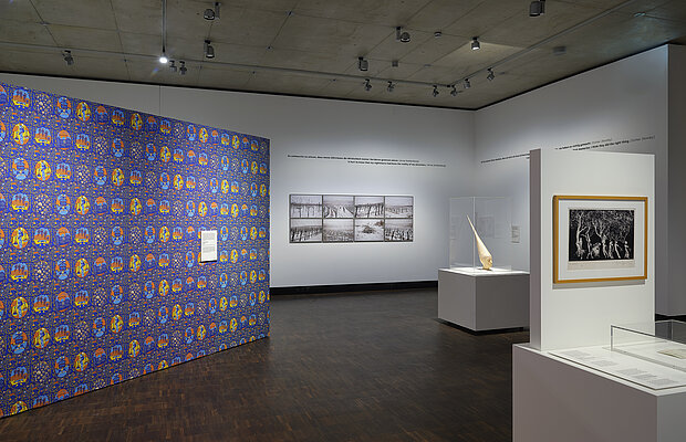 Blick in die Ausstellung Die Dritte Generation mit Werken von Jonathan Rotsztain, Dan Glaubach, Dvora Morag, Mirta Kupferminc