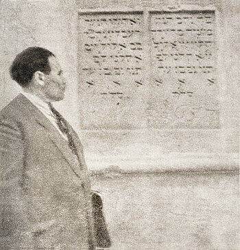Mordechai W. Bernstein im Rothenburg ob der Tauber, um 1950