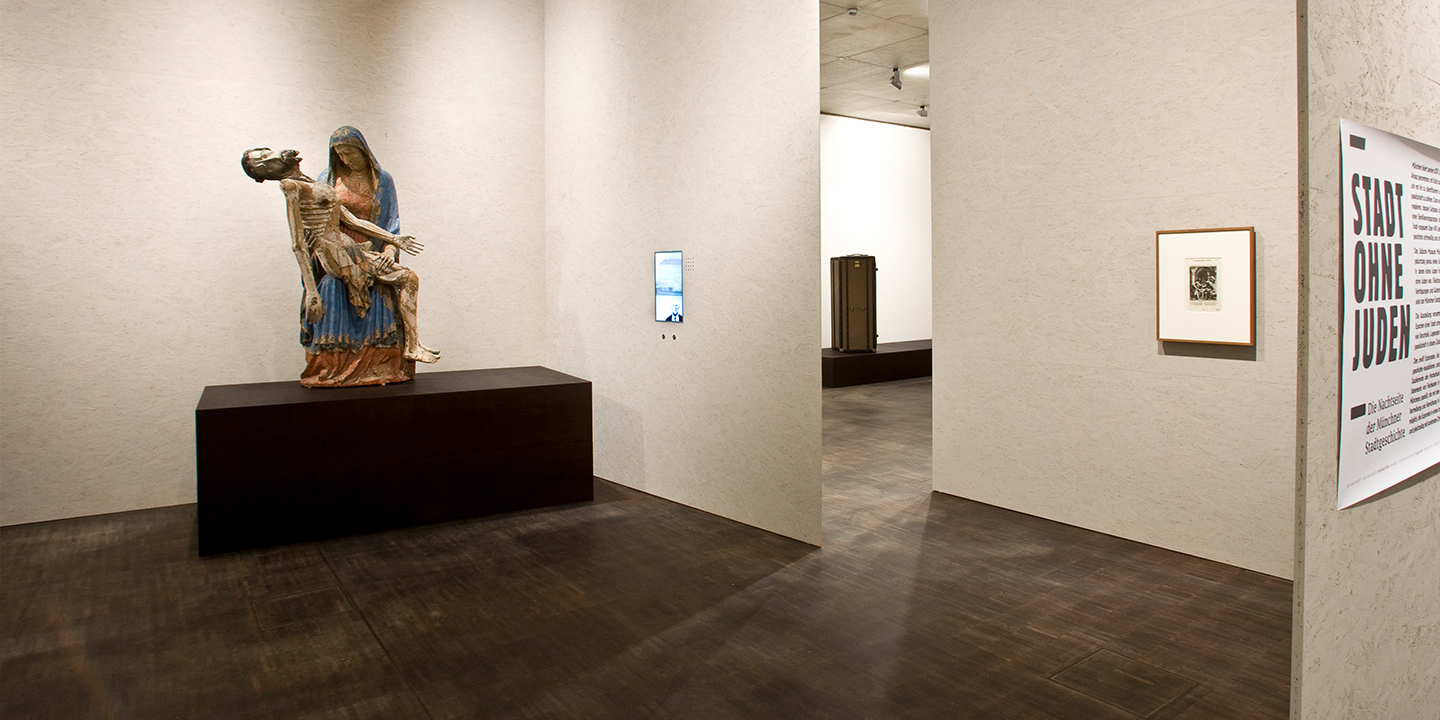 Installation View „City without Jews – The Dark Side of Munich’s History“